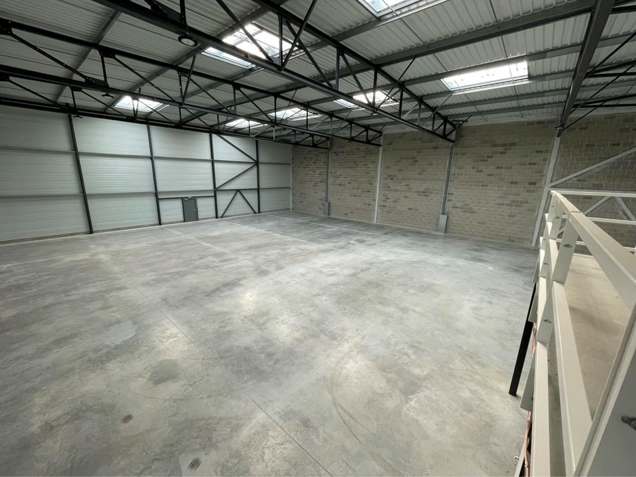 Local d'activité Saint-Quentin-Fallavier 7738m² Location local d'activité Saint-Quentin-Fallavier Isère OLACT2314361 6